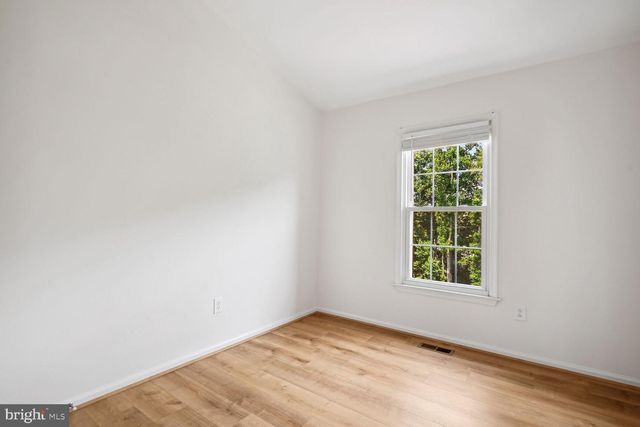 4138 MEADOW FIELD CT, Fairfax, VA 22033