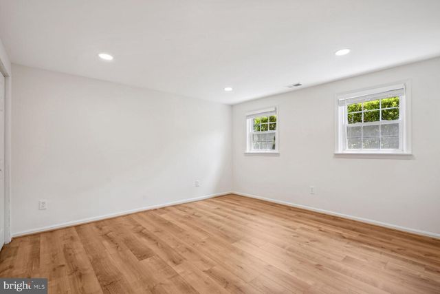 4138 MEADOW FIELD CT, Fairfax, VA 22033