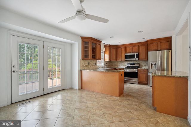 4138 MEADOW FIELD CT, Fairfax, VA 22033
