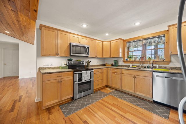 885 Cedar Pointe Drive, Somerset, KY 42501