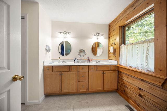 885 Cedar Pointe Drive, Somerset, KY 42501