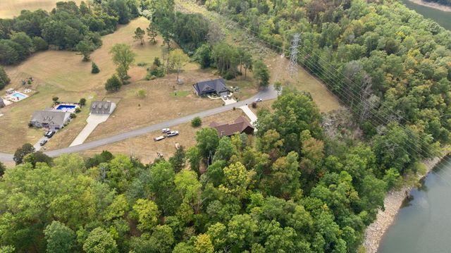 885 Cedar Pointe Drive, Somerset, KY 42501