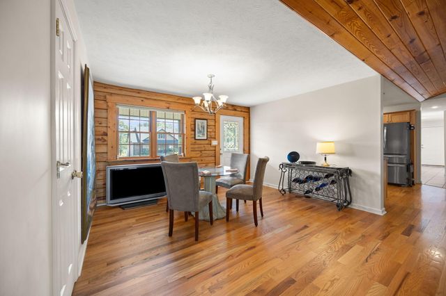 885 Cedar Pointe Drive, Somerset, KY 42501