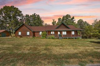 885 Cedar Pointe Drive, Somerset, KY 42501