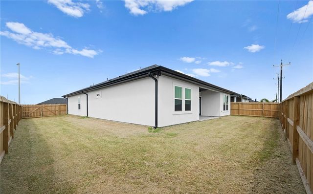 1848 Spoonbill Dr, Portland, TX 78374
