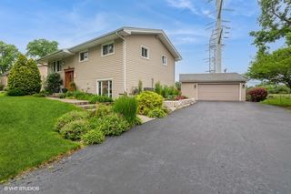 2S200 Valley Road, Lombard, IL 60148