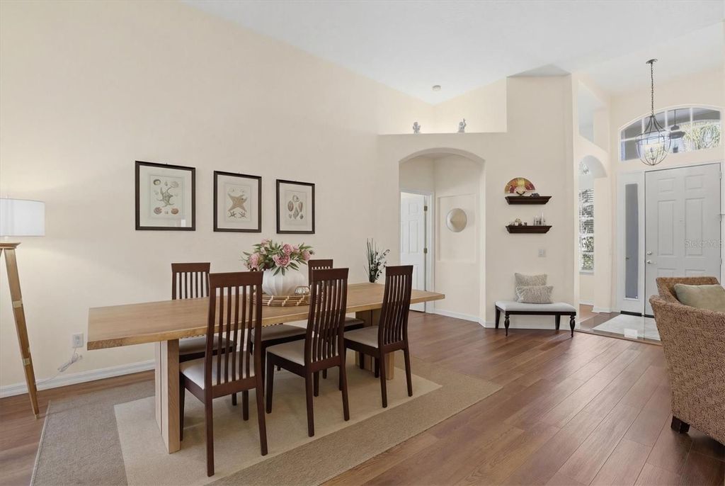 Image 12 of property listing at 328 LIAM AVENUE, Tarpon Springs, FL 34689