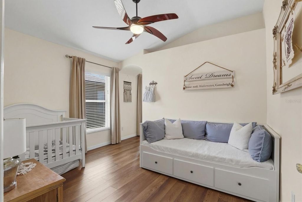 Image 33 of property listing at 328 LIAM AVENUE, Tarpon Springs, FL 34689