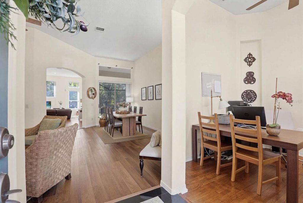 Image 5 of property listing at 328 LIAM AVENUE, Tarpon Springs, FL 34689