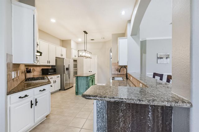 153 Greenridge Circle, League City, TX 77573