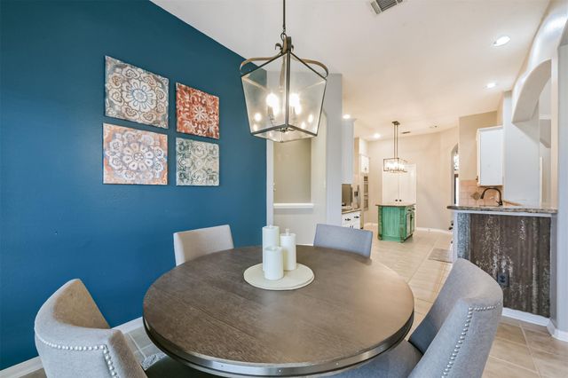 153 Greenridge Circle, League City, TX 77573