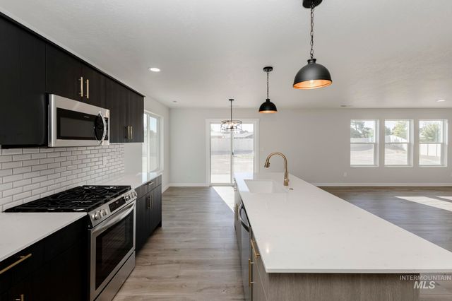 5487 W Yarnell St, Eagle, ID 83616