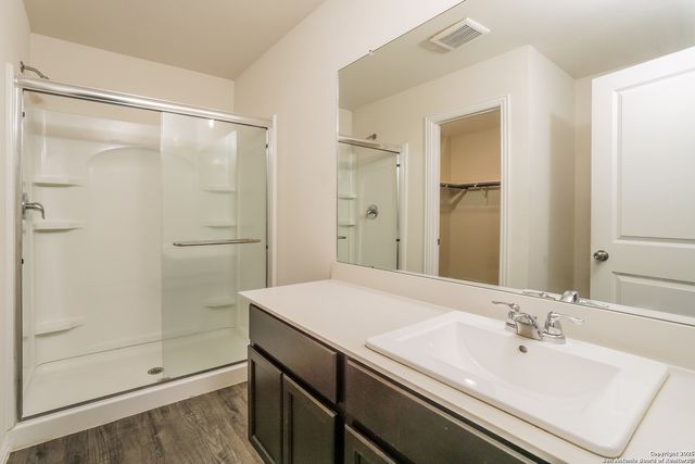 917 8th, Seguin, TX 78155