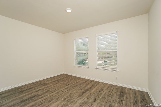 917 8th, Seguin, TX 78155