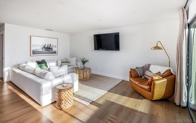 1846 S Pacific St, Oceanside, CA 92054