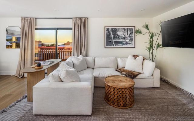 1846 S Pacific St, Oceanside, CA 92054