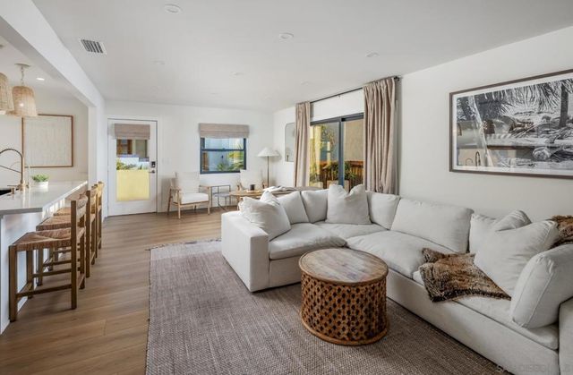 1846 S Pacific St, Oceanside, CA 92054