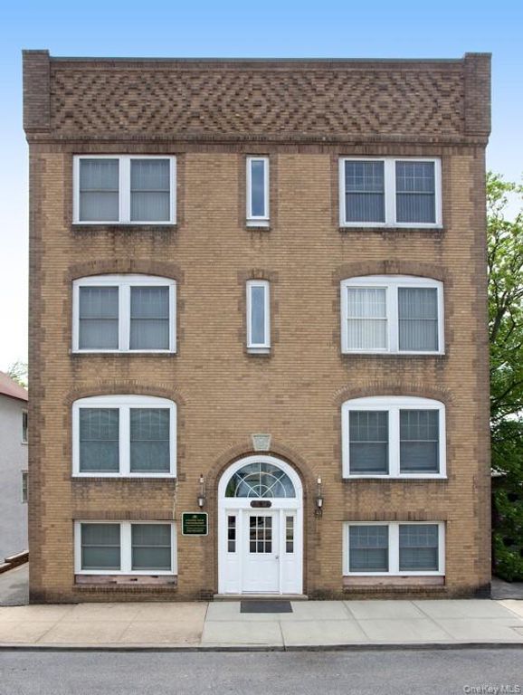 59 Columbia Avenue D1, Cedarhurst, NY 11516