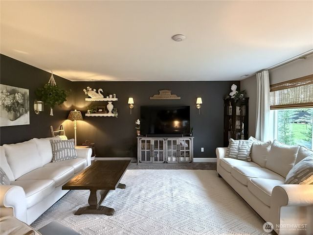 10705 36th Street E, Edgewood, WA 98372