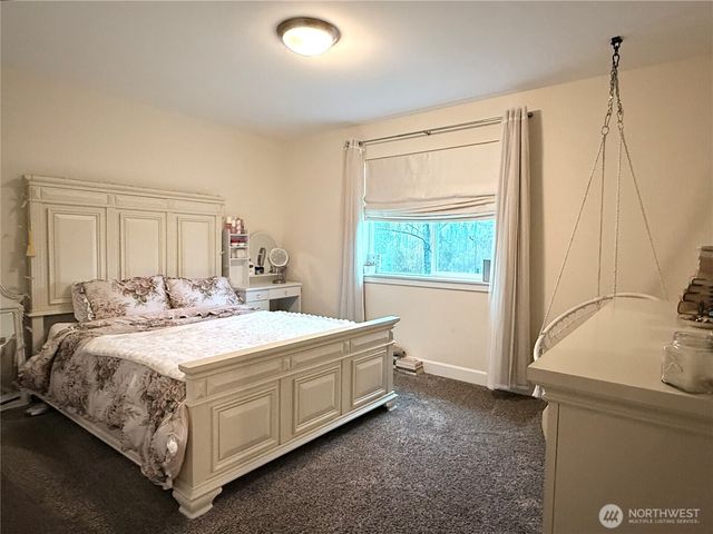 10705 36th Street E, Edgewood, WA 98372