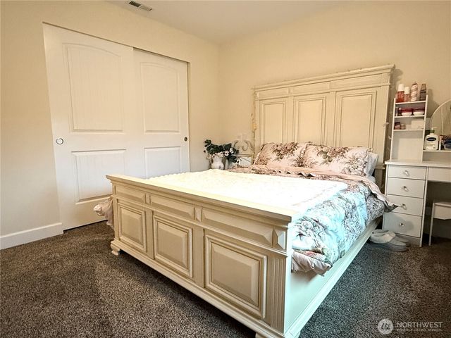 10705 36th Street E, Edgewood, WA 98372