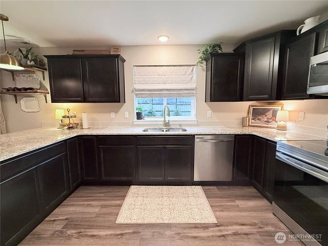 10705 36th Street E, Edgewood, WA 98372
