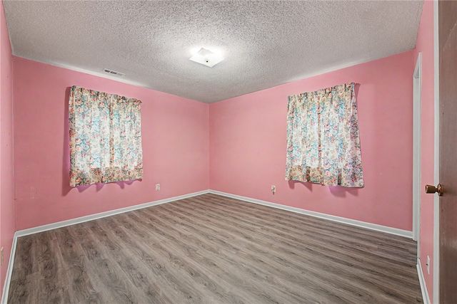 715 N 12th Place, Rogers, AR 72756
