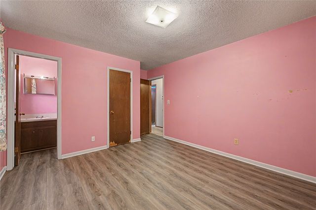 715 N 12th Place, Rogers, AR 72756