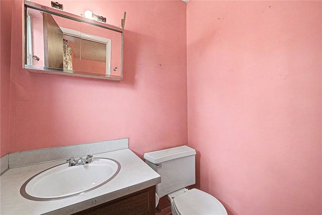 715 N 12th Place, Rogers, AR 72756