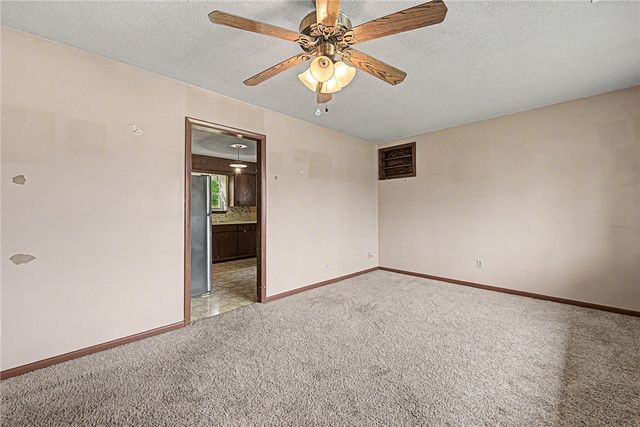715 N 12th Place, Rogers, AR 72756