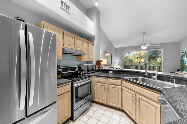 1037 NORMANDY TRACE ROAD 1037, Tampa, FL 33602