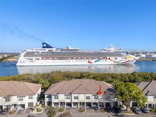 1037 NORMANDY TRACE ROAD 1037, Tampa, FL 33602