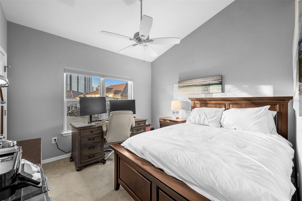 Image 30 of property listing at 1037 NORMANDY TRACE ROAD 1037, Tampa, FL 33602