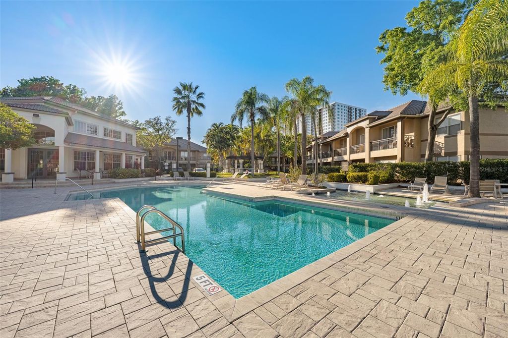 Image 43 of property listing at 1037 NORMANDY TRACE ROAD 1037, Tampa, FL 33602