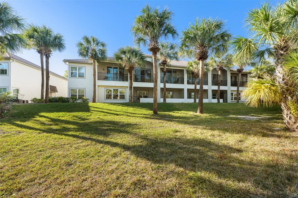 Image 64 of property listing at 1037 NORMANDY TRACE ROAD 1037, Tampa, FL 33602