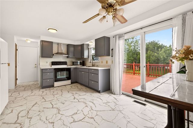 70 Landstone Terrace, Gates, NY 14606