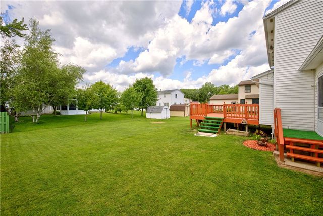70 Landstone Terrace, Gates, NY 14606