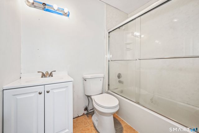 103 The Mews 103, Rocky Hill, CT 06067