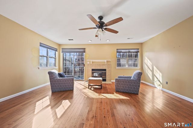 103 The Mews 103, Rocky Hill, CT 06067