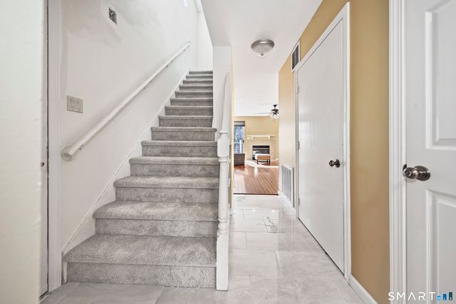 103 The Mews 103, Rocky Hill, CT 06067