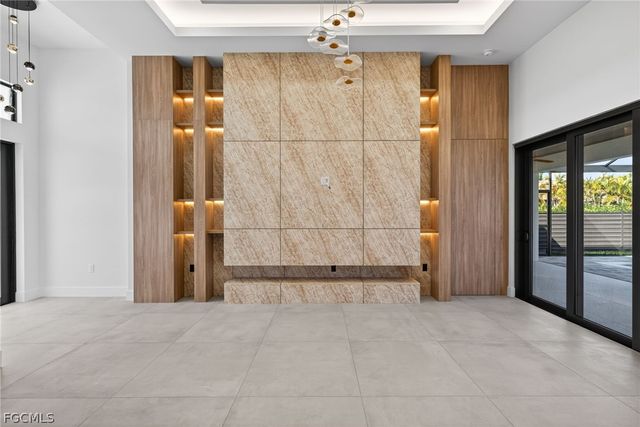 13 NW 35th PL, Cape Coral, FL 33993