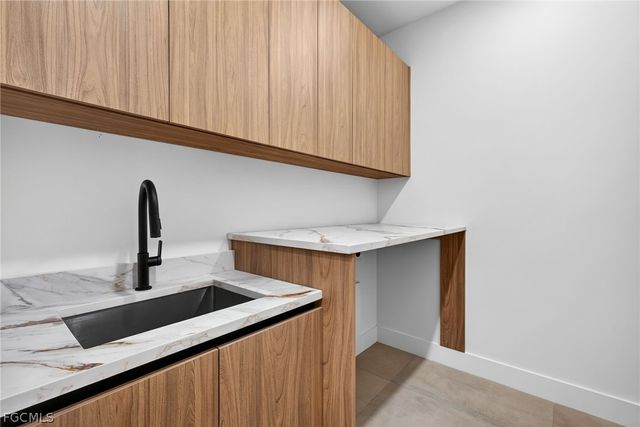 13 NW 35th PL, Cape Coral, FL 33993