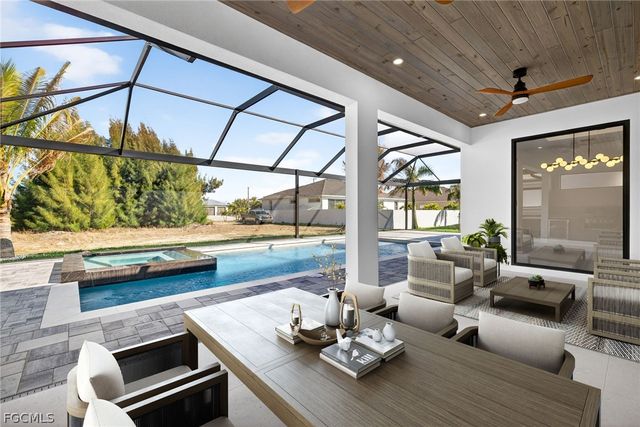 13 NW 35th PL, Cape Coral, FL 33993