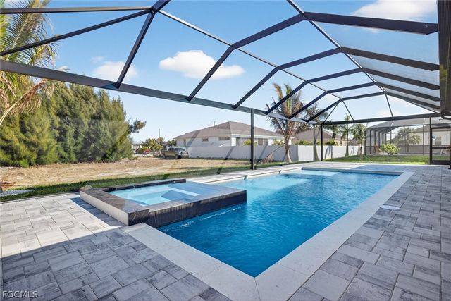 13 NW 35th PL, Cape Coral, FL 33993