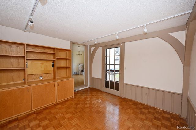 1447 Buckingham Avenue, Birmingham, MI 48009