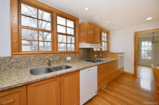 1447 Buckingham Avenue, Birmingham, MI 48009