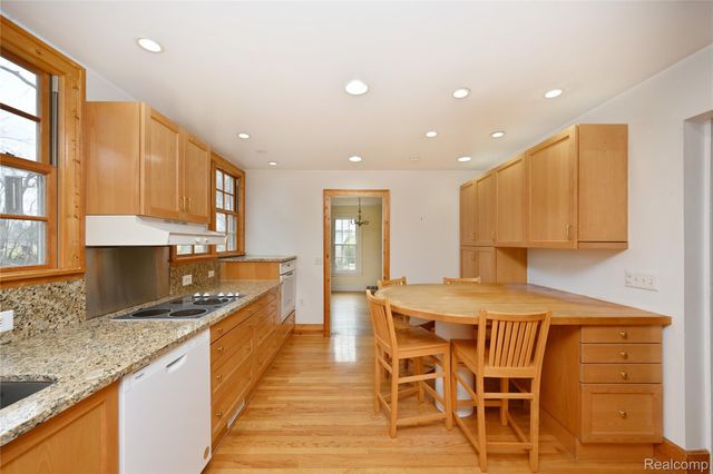 1447 Buckingham Avenue, Birmingham, MI 48009