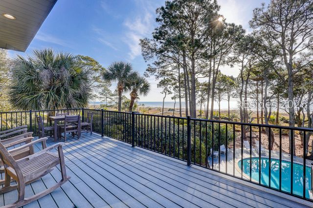 35 Ruddy Turnstone Rd, Hilton Head Island, SC 29928