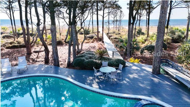 35 Ruddy Turnstone Rd, Hilton Head Island, SC 29928
