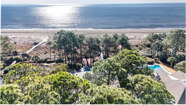 35 Ruddy Turnstone Rd, Hilton Head Island, SC 29928